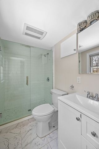 9 Oxbow Road, Lynnfield, MA 01940