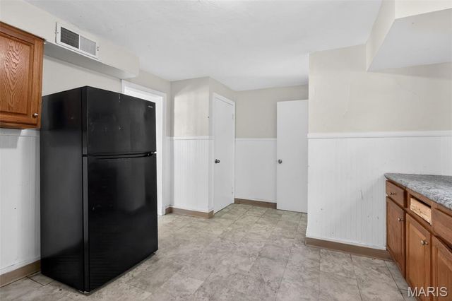 9817 Balboa Drive, St Louis, MO 63136