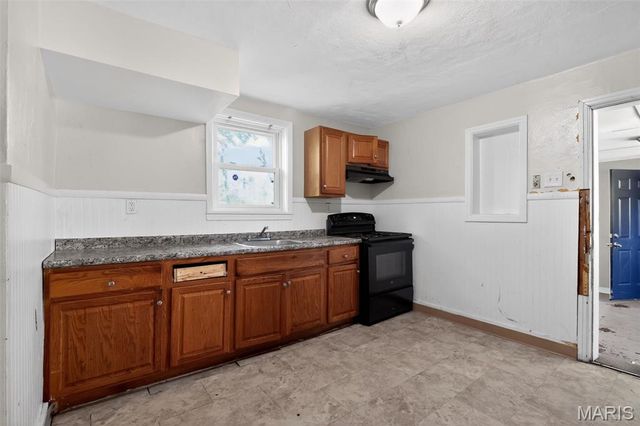 9817 Balboa Drive, St Louis, MO 63136