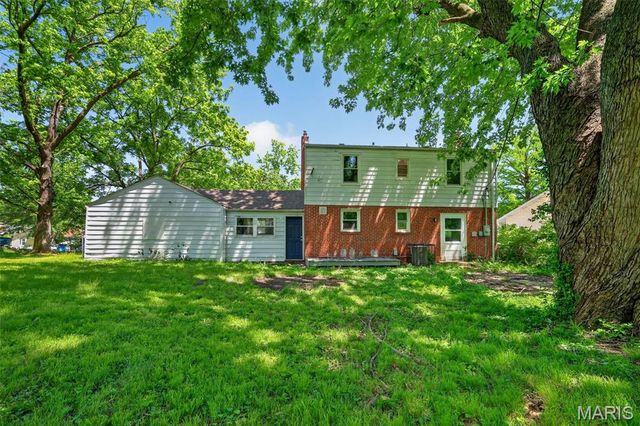 9817 Balboa Drive, St Louis, MO 63136
