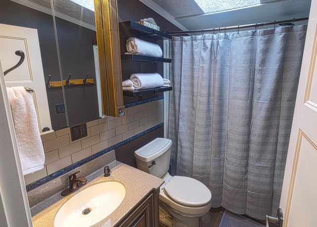 7512 W 136th Place, Cedar Lake, IN 46303