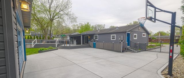 7512 W 136th Place, Cedar Lake, IN 46303