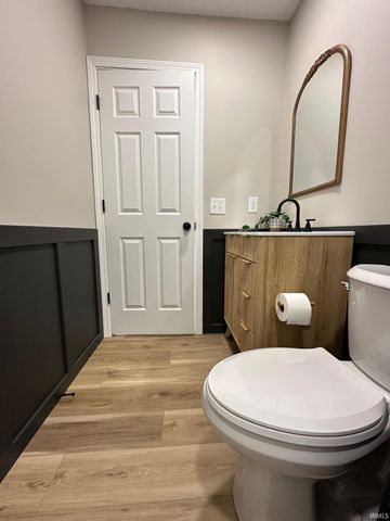 800 W ROBERTS Avenue, Marion, IN 46952