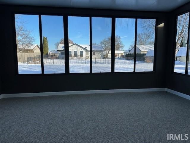 800 W ROBERTS Avenue, Marion, IN 46952