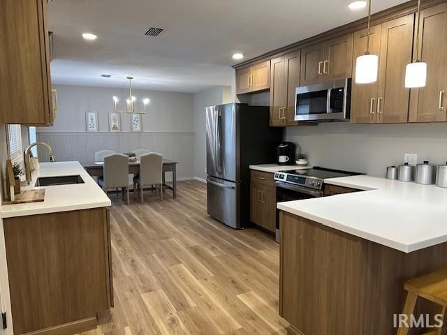 800 W ROBERTS Avenue, Marion, IN 46952