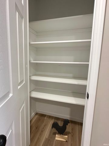 800 W ROBERTS Avenue, Marion, IN 46952