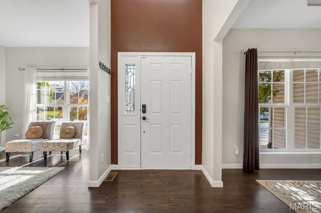 365 Remington Way Drive, Ballwin, MO 63021