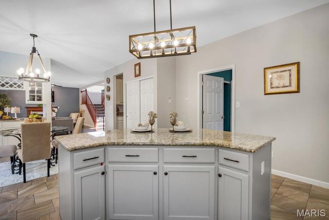 365 Remington Way Drive, Ballwin, MO 63021