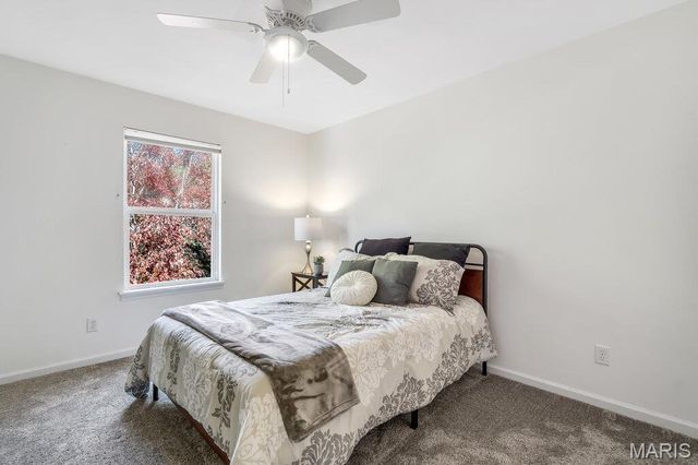 365 Remington Way Drive, Ballwin, MO 63021