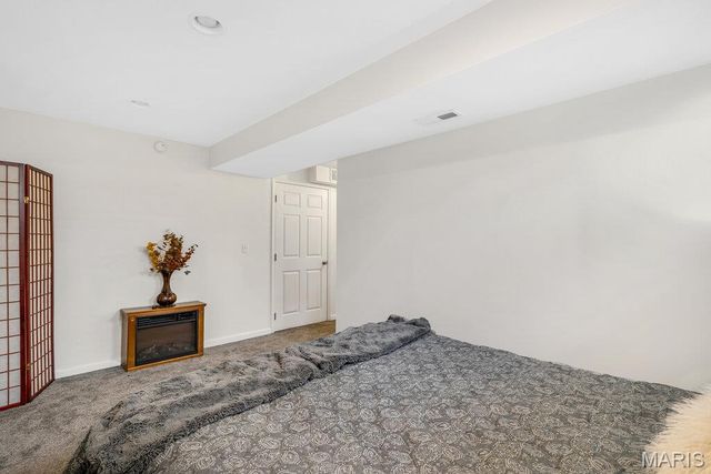 365 Remington Way Drive, Ballwin, MO 63021