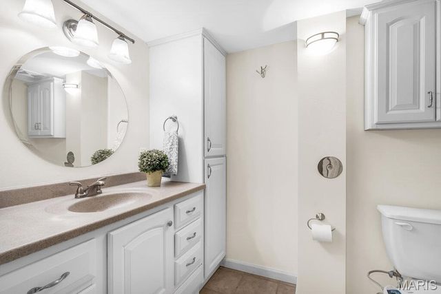 365 Remington Way Drive, Ballwin, MO 63021