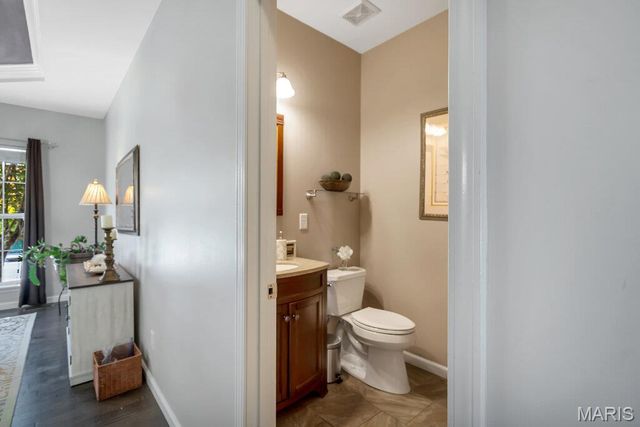 365 Remington Way Drive, Ballwin, MO 63021