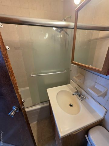 1020 Grand Concourse 17M, Bronx, NY 10451