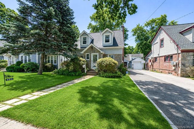 850 Linden Avenue, North Baldwin, NY 11510