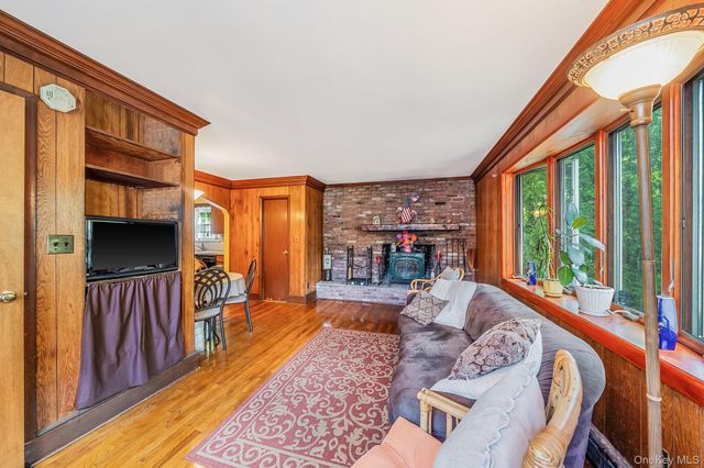 850 Linden Avenue, North Baldwin, NY 11510
