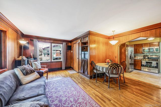 850 Linden Avenue, North Baldwin, NY 11510