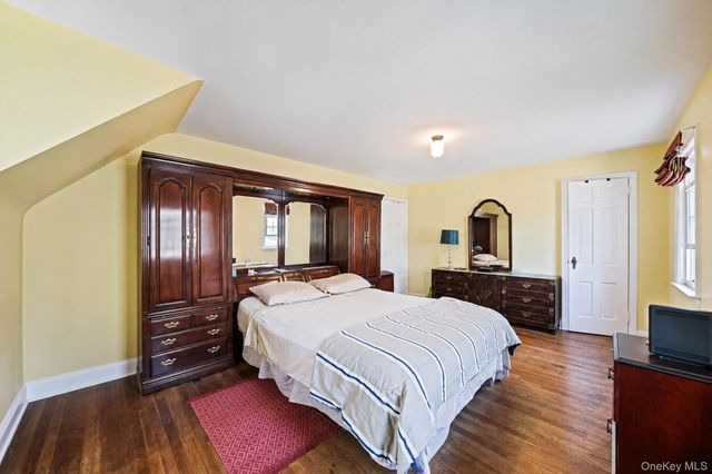 850 Linden Avenue, North Baldwin, NY 11510