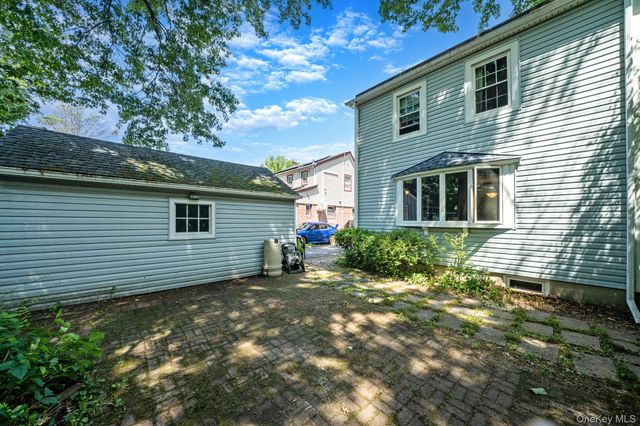 850 Linden Avenue, North Baldwin, NY 11510