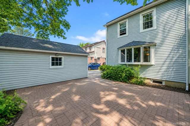 850 Linden Avenue, North Baldwin, NY 11510