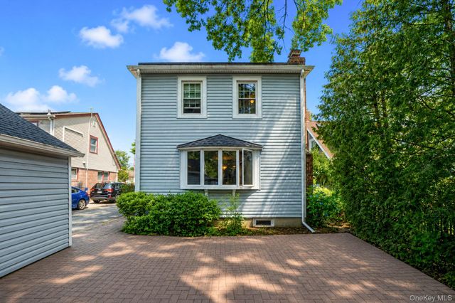 850 Linden Avenue, North Baldwin, NY 11510