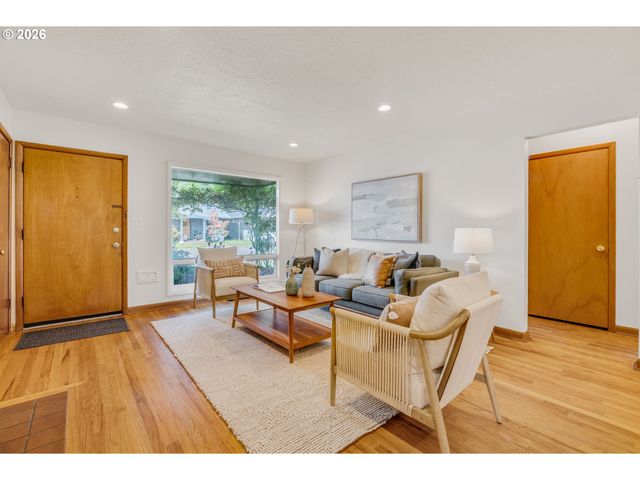 4214 Se 91ST Ave, Portland, OR 97266