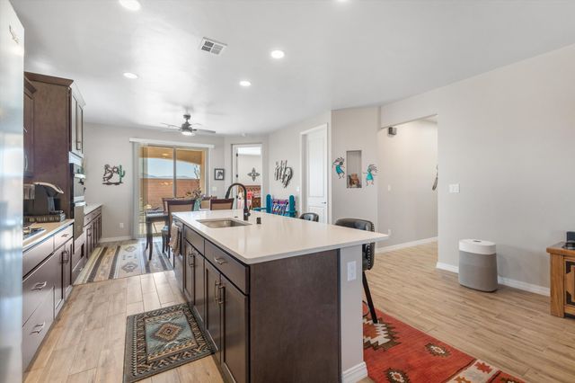 6718 Sydney Drive NE, Rio Rancho, NM 87144