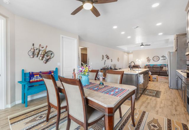 6718 Sydney Drive NE, Rio Rancho, NM 87144