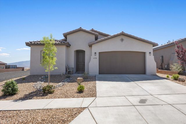 6718 Sydney Drive NE, Rio Rancho, NM 87144