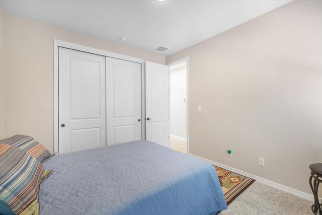 6718 Sydney Drive NE, Rio Rancho, NM 87144