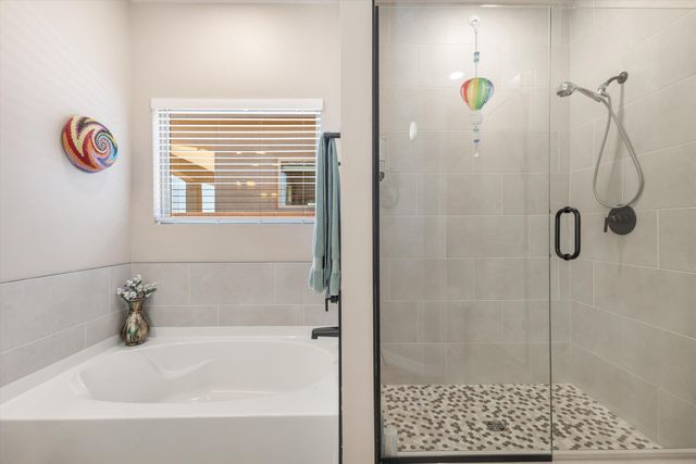 6718 Sydney Drive NE, Rio Rancho, NM 87144