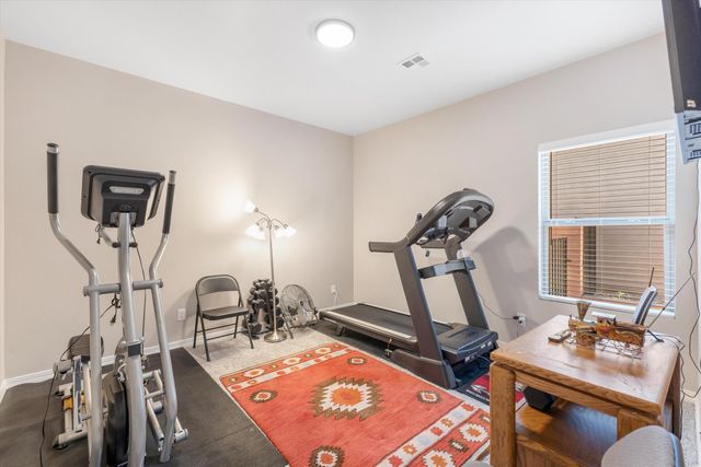 6718 Sydney Drive NE, Rio Rancho, NM 87144