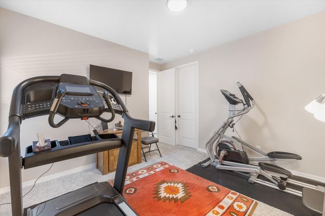 6718 Sydney Drive NE, Rio Rancho, NM 87144