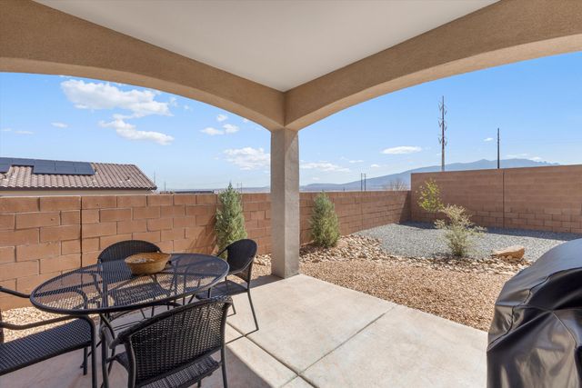 6718 Sydney Drive NE, Rio Rancho, NM 87144