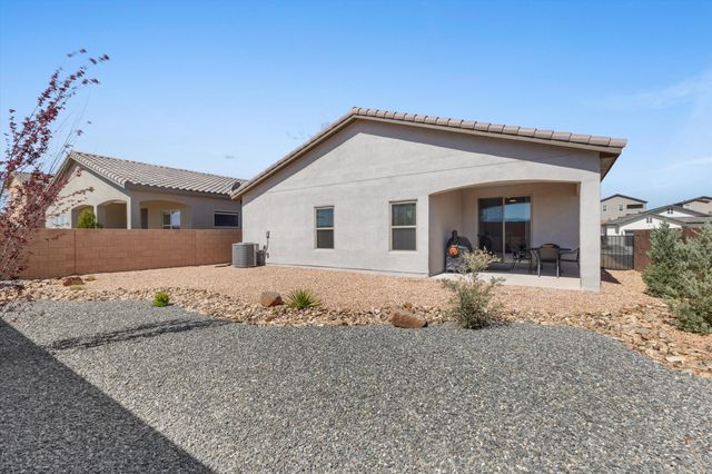 6718 Sydney Drive NE, Rio Rancho, NM 87144