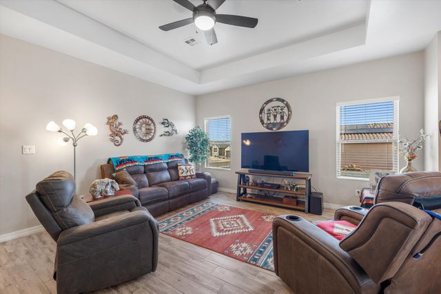 6718 Sydney Drive NE, Rio Rancho, NM 87144