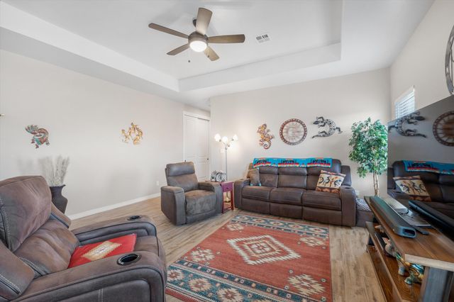 6718 Sydney Drive NE, Rio Rancho, NM 87144