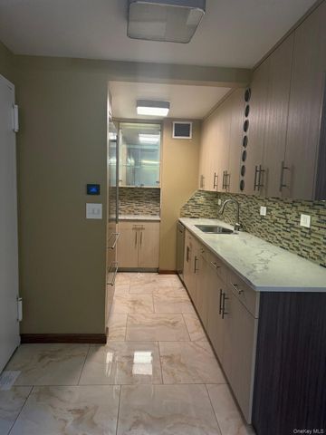 15218 Union Turnpike 212B, Kew Garden Hills, NY 11367