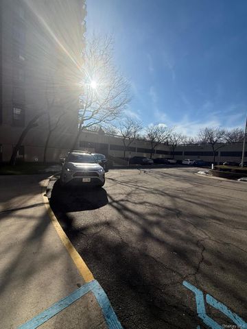 15218 Union Turnpike 212B, Kew Garden Hills, NY 11367