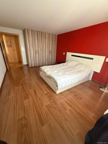 15218 Union Turnpike 212B, Kew Garden Hills, NY 11367