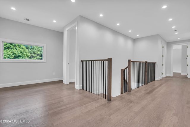 1094 Cox Cro Road, Toms River, NJ 08755