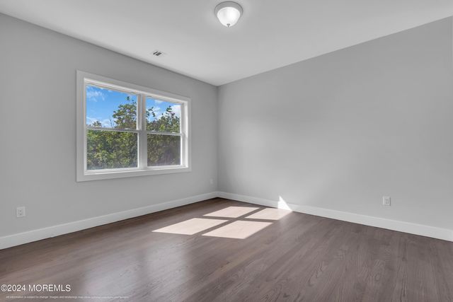 1094 Cox Cro Road, Toms River, NJ 08755