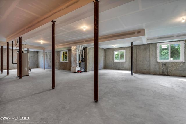 1094 Cox Cro Road, Toms River, NJ 08755