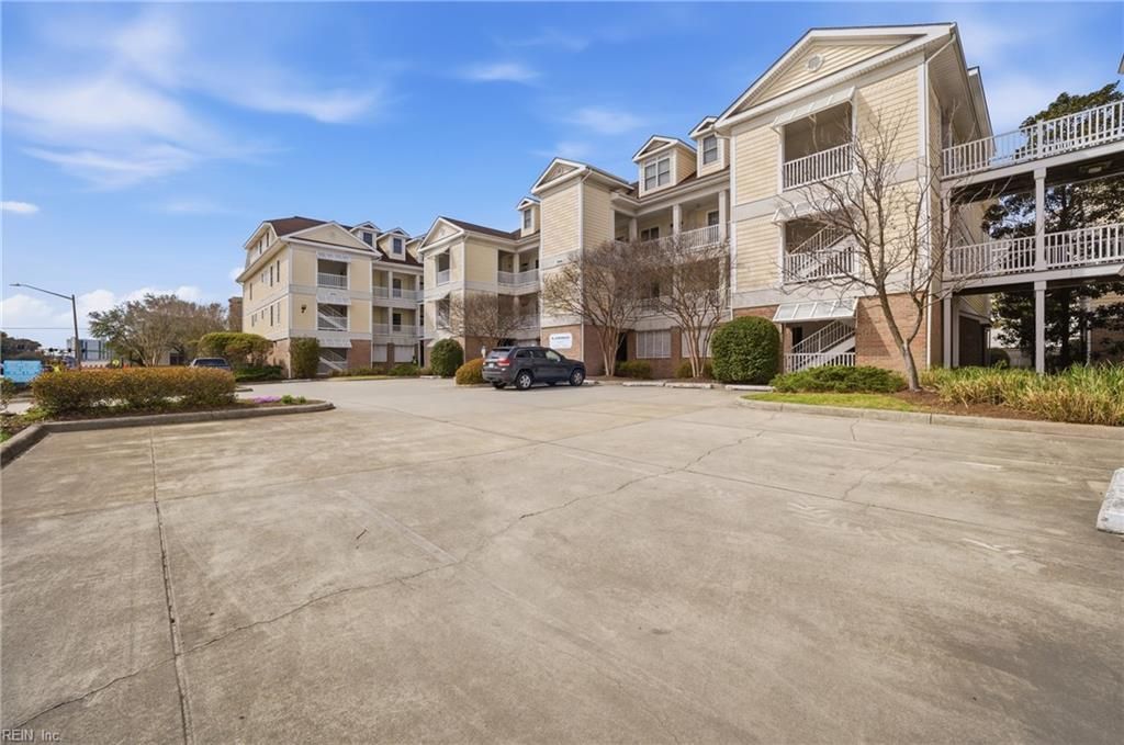 2992 Shore Dr Unit 301, Virginia Beach, VA 23451