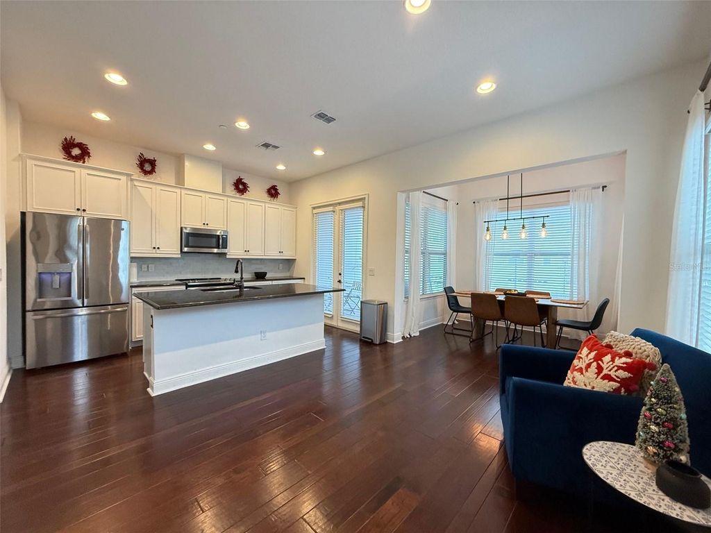 Image 12 of property listing at 8483 KARRER TERRACE, Orlando, FL 32827