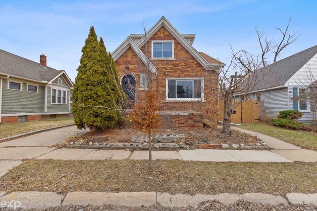 22022 Beechwood Avenue, Eastpointe, MI 48021