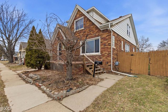 22022 Beechwood Avenue, Eastpointe, MI 48021