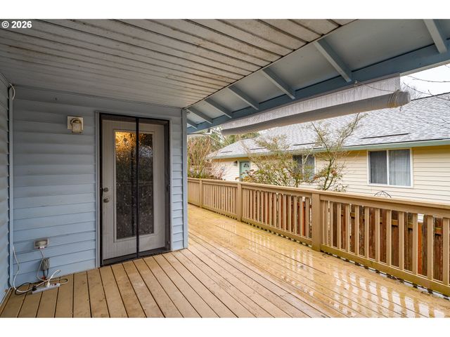 1855 Nw JILLANNE Ct, Mc Minnville, OR 97128