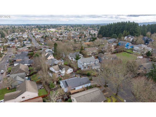 1855 Nw JILLANNE Ct, Mc Minnville, OR 97128