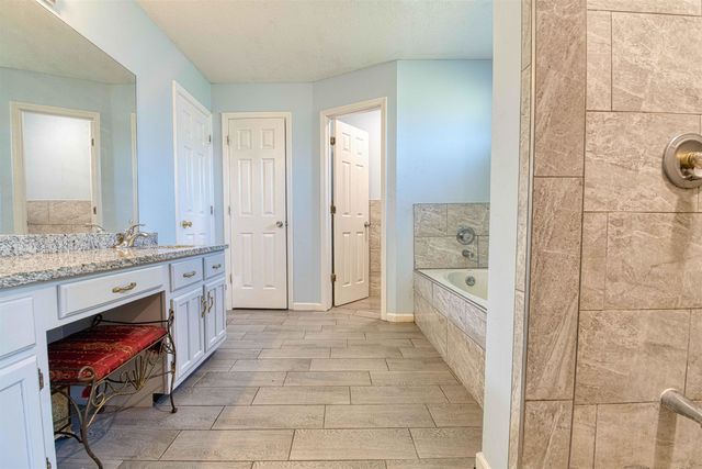 6348 EASTBRIER DR, Bartlett, TN 38135