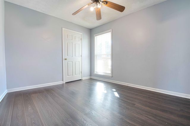 6348 EASTBRIER DR, Bartlett, TN 38135